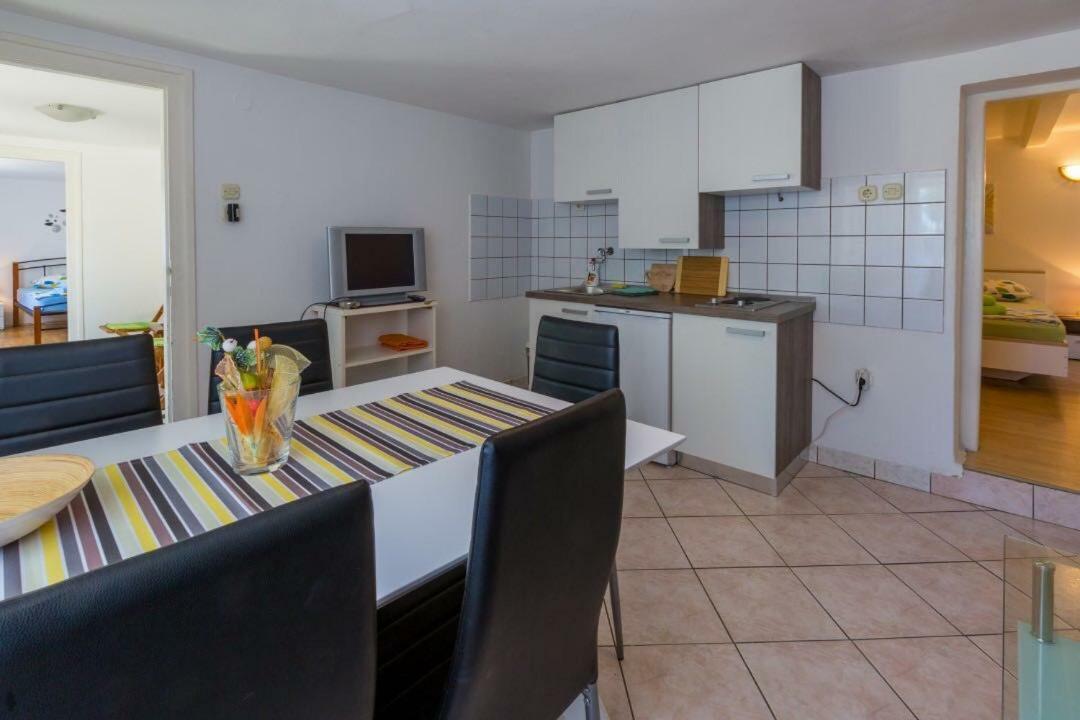 Apartment Dvorska Crikvenica Exterior foto